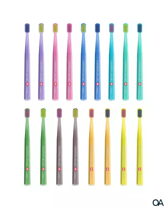 Curaprox CS Smart Zahnbürste Curaprox CS Smart Zahnbürste