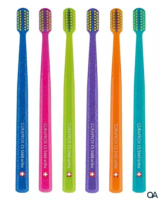 Curaprox CS 5460 Ortho Zahnbürste Curaprox CS 5460 Ortho Zahnbürste